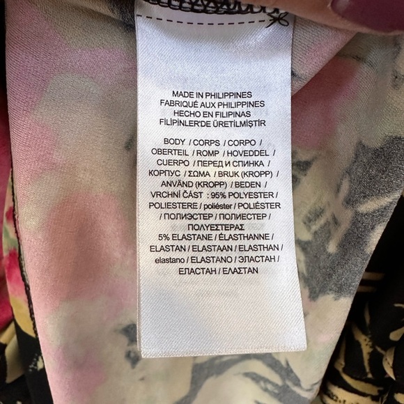 Lauren Ralph Lauren Black Label Floral Ruffle-Trim Top Black Multi - Picture 7 of 7